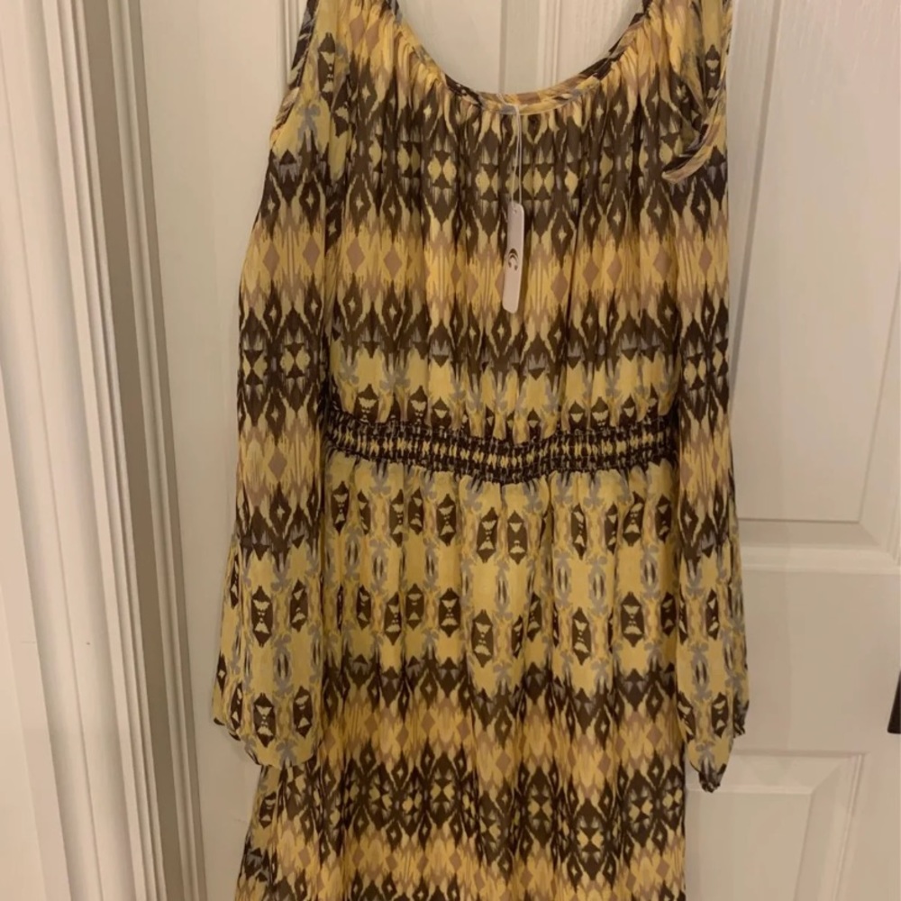 NWT Boho Yellow Cold Shoulder Dress Size Medium